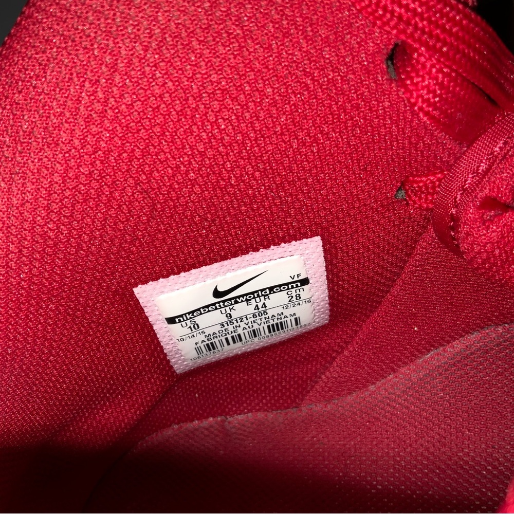 Nike Red and White Men's Athletic Shoes - Picture 6 of 7